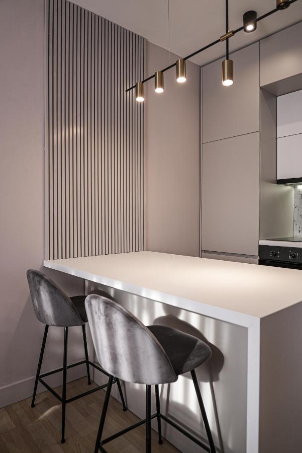 Zest Residence ครากูเยวัตส์ ภายนอก รูปภาพ