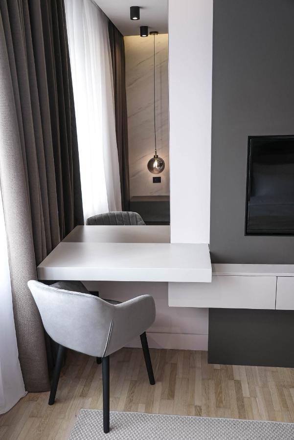 Zest Residence ครากูเยวัตส์ ภายนอก รูปภาพ